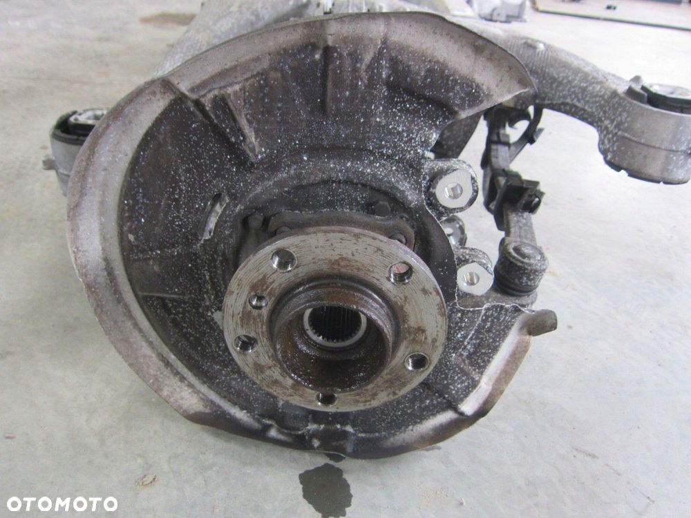 BMW F10 BELKA ZAWIESZENIA TYLNEGO ZWROTNICA KPL - 9