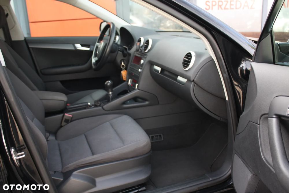 Audi A3 Sportback 1.4 TFSI Ambition - 19