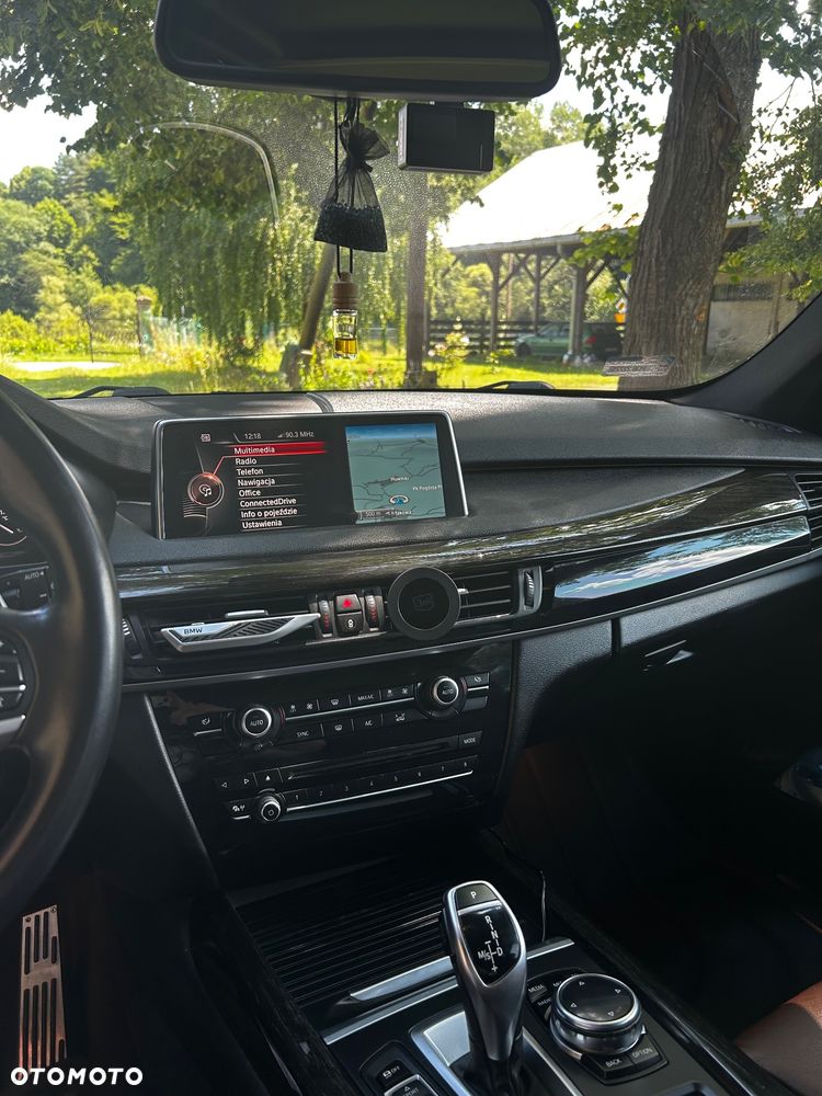 BMW X5 xDrive50i - 6