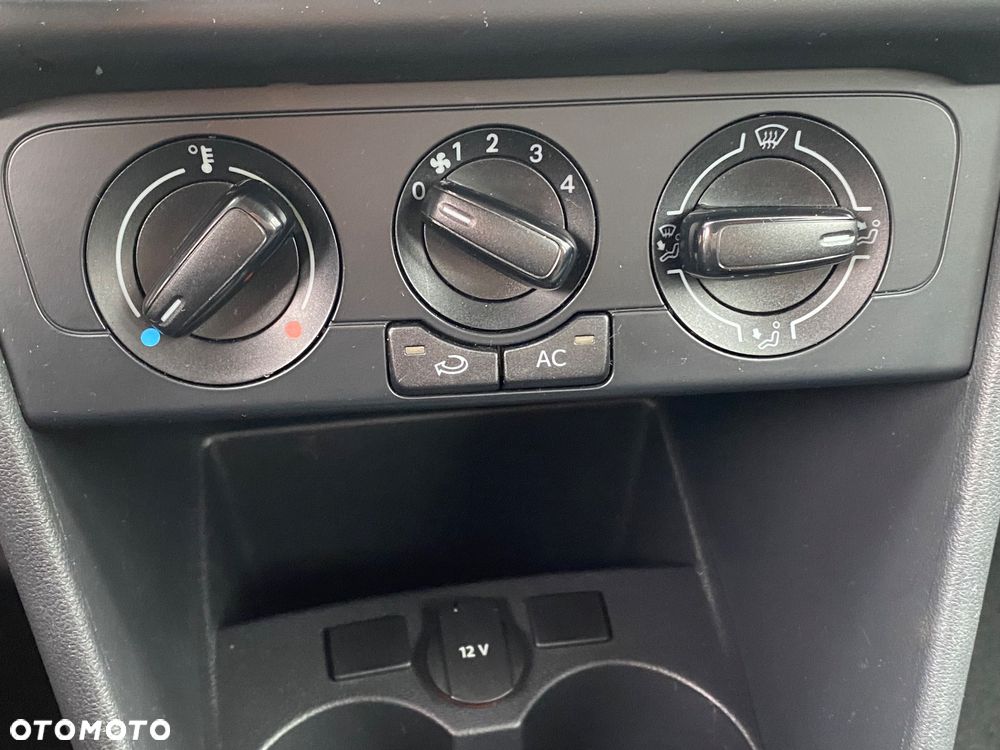 Volkswagen Polo - 18