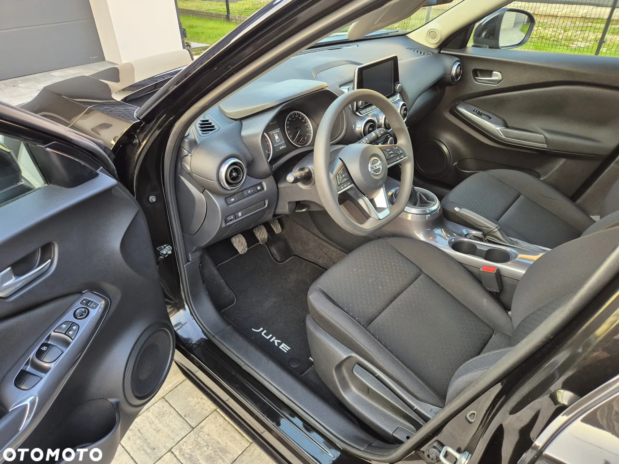 Nissan Juke 1.0 DIG-T Tekna - 14