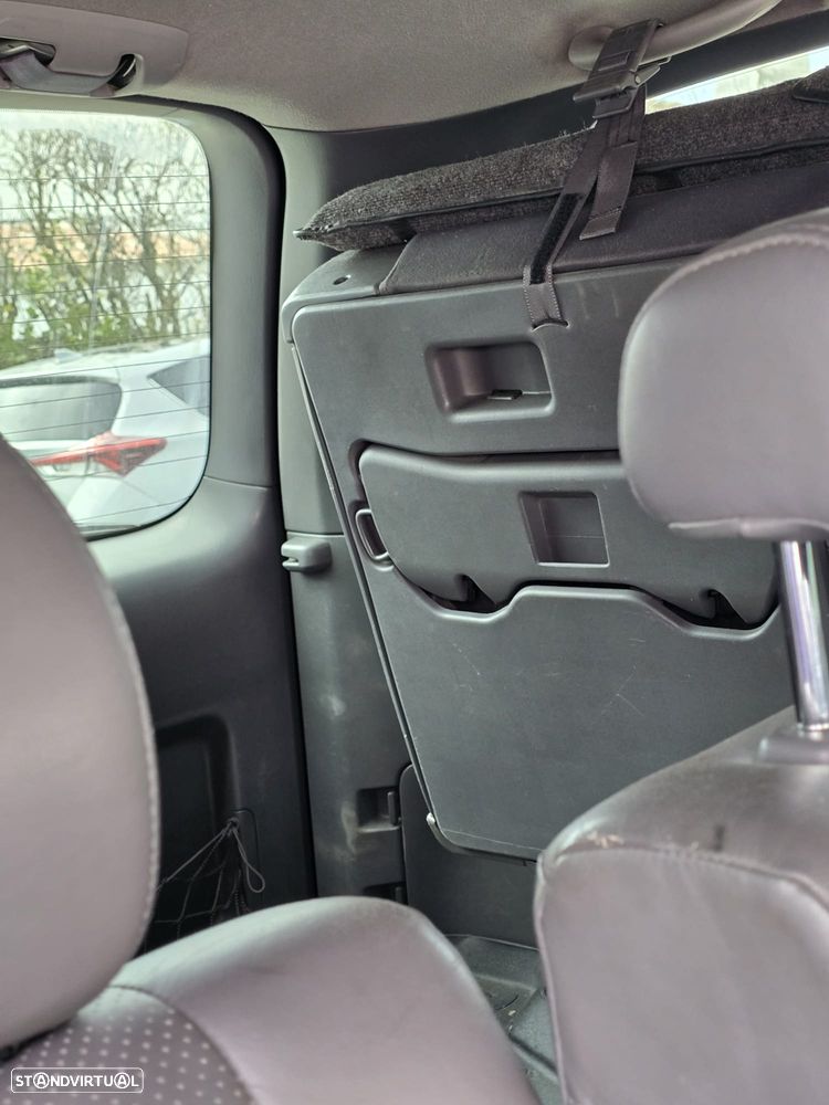 Toyota Land Cruiser Prado - 13