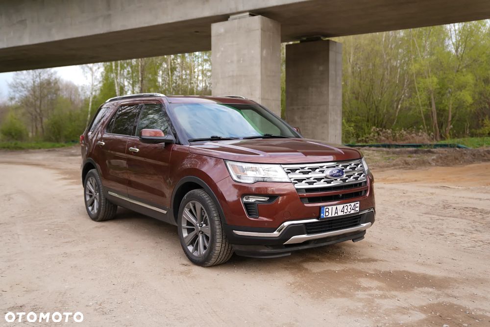 Ford Explorer - 1