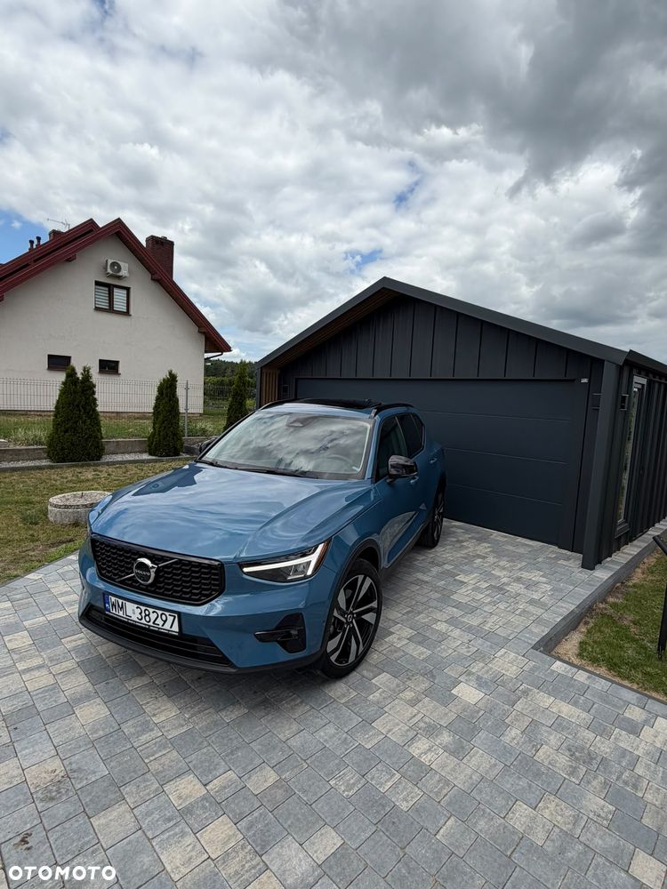 Volvo XC 40 B5 B AWD Ultimate Dark - 18