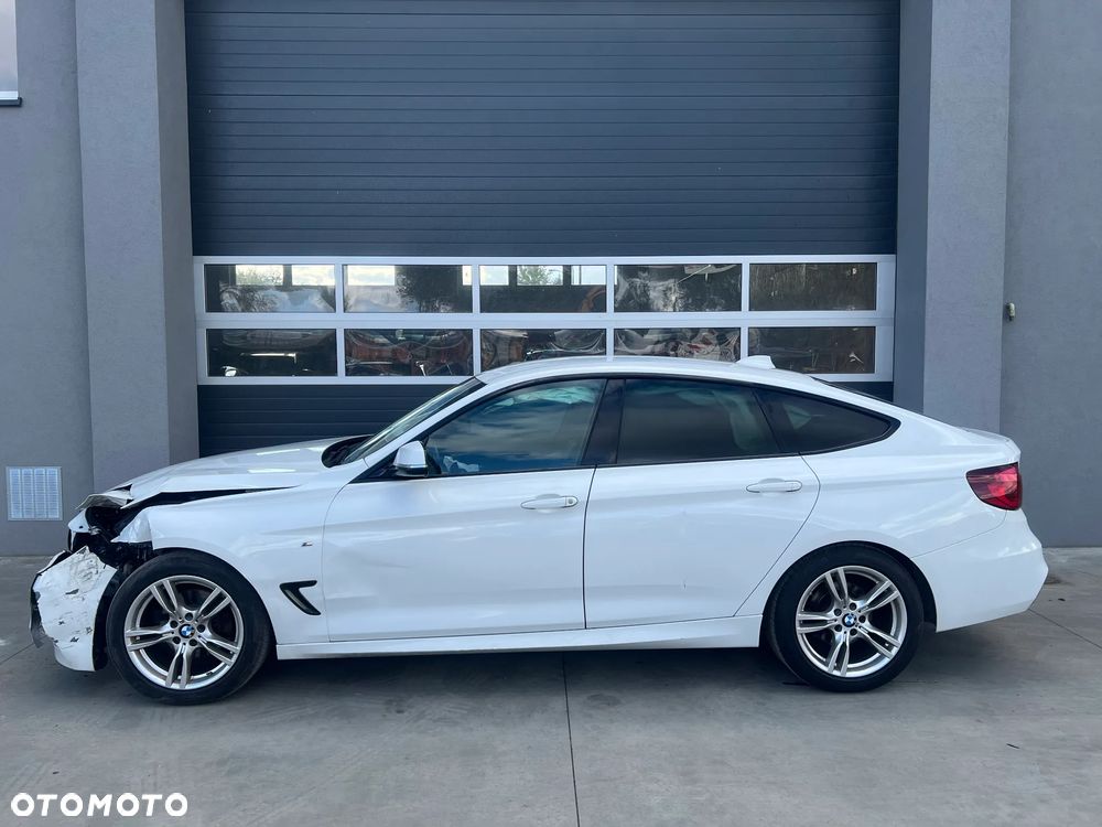 BMW Seria 3 320d xDrive M Sport - 6
