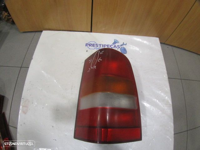 Farol Tras 6388201264 6388201464 6388201664 6388201864 MERCEDES VITO 1 COMBI W638 1999 2.2CDI 112CV 4P VERDE TROPA ESQ ORIGINAL YORCA Danificado - 1