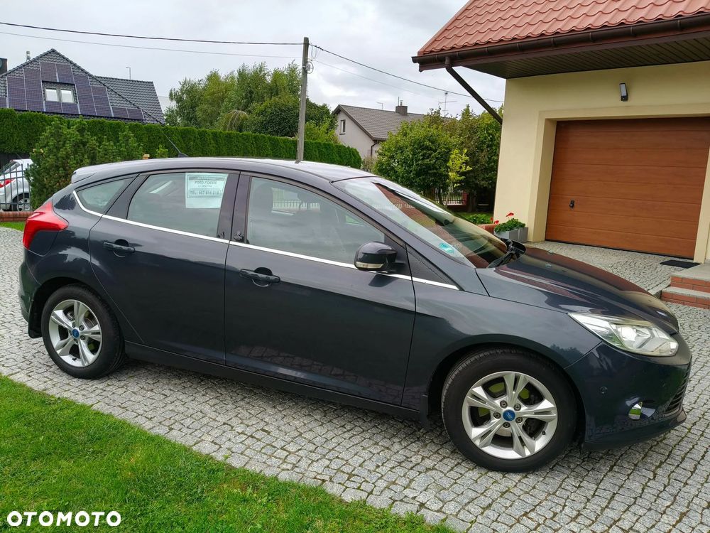 Ford Focus 1.6 Ambiente - 4