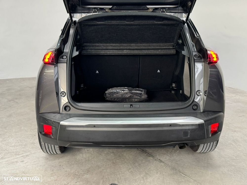 Peugeot 2008 1.2 PureTech Active Pack - 16