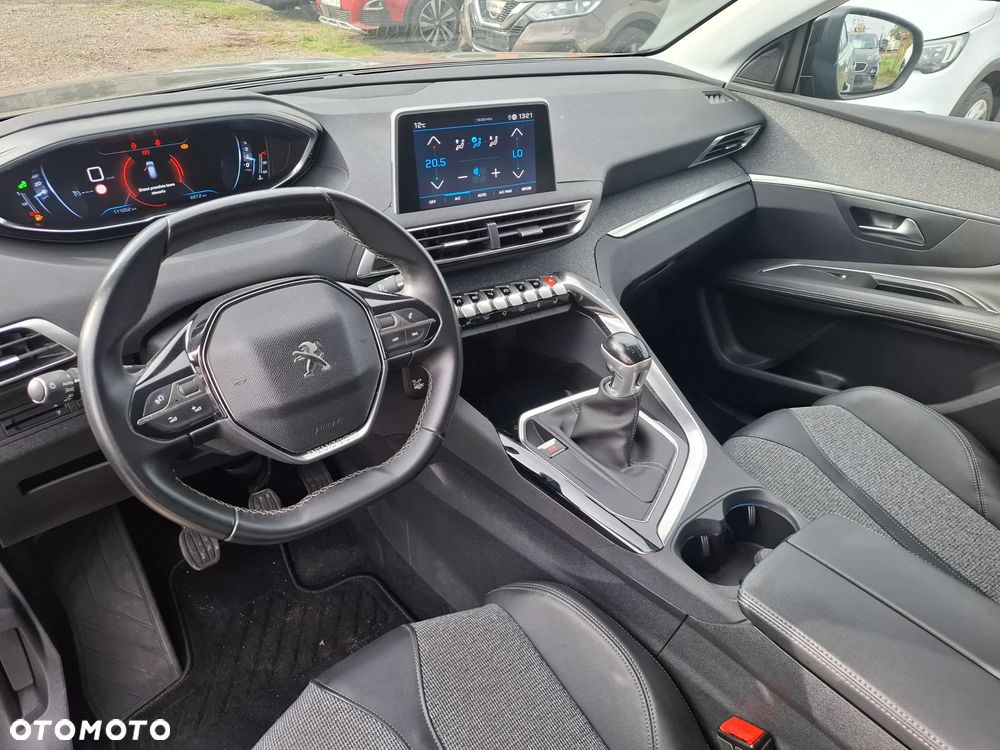 Peugeot 3008 - 9