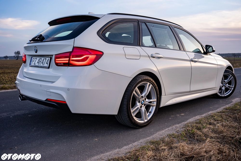 BMW Seria 3 320d M Sport - 4