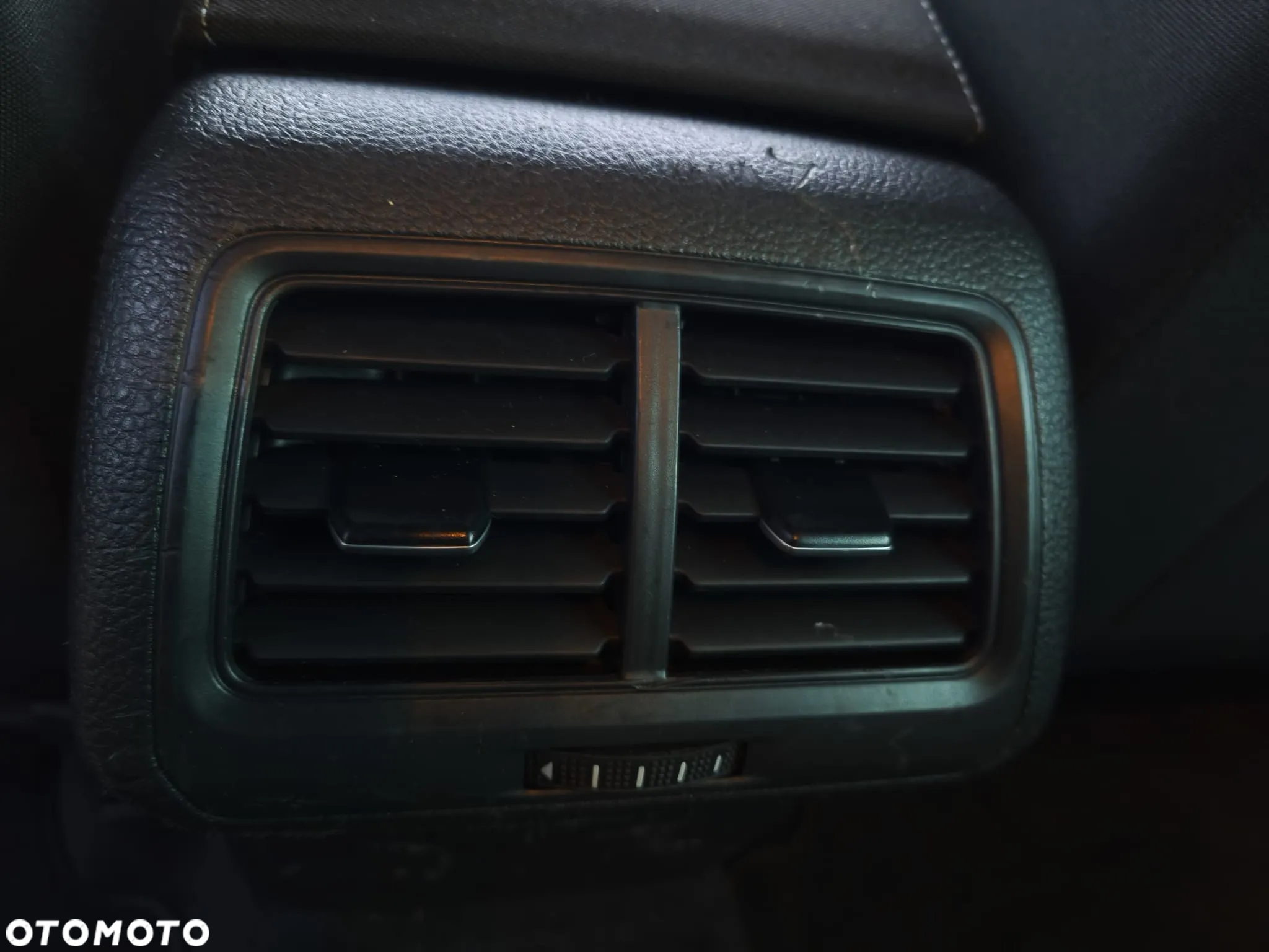Volkswagen Golf VII 1.4 TSI BMT Comfortline - 23