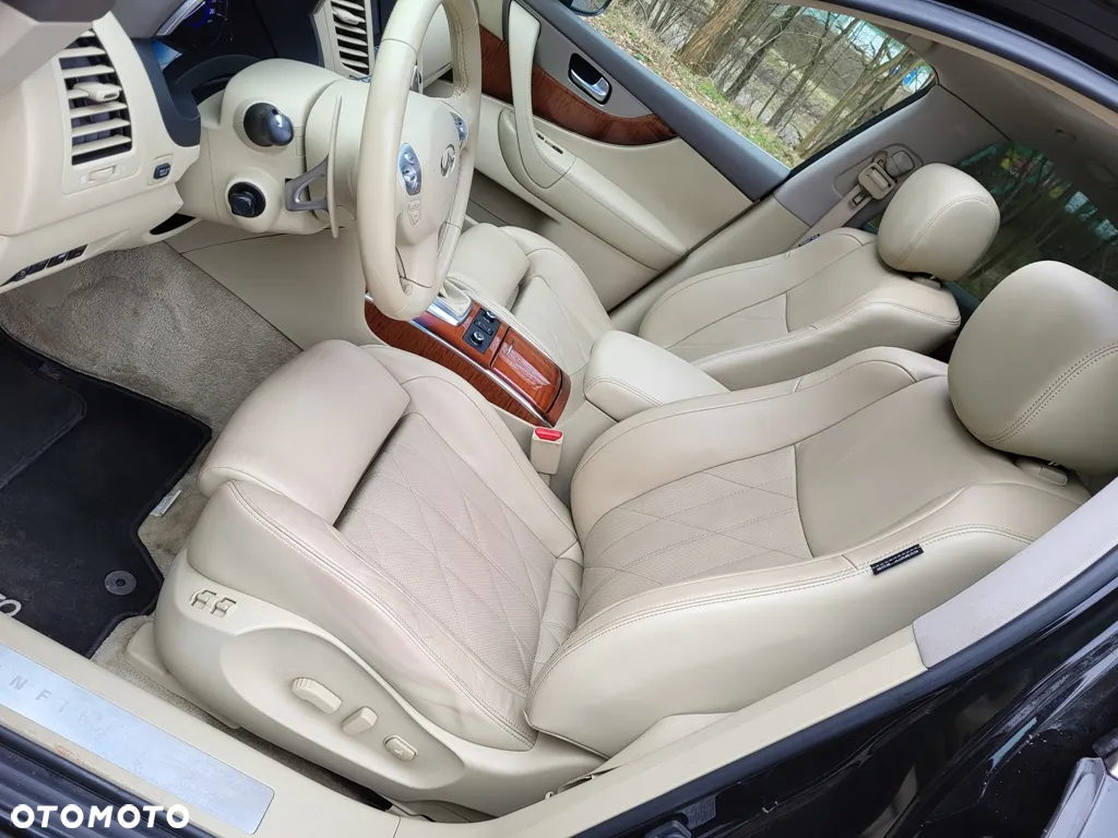 Infiniti QX70 3.0d S Premium - 16