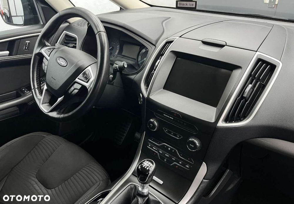 Ford S-Max - 9