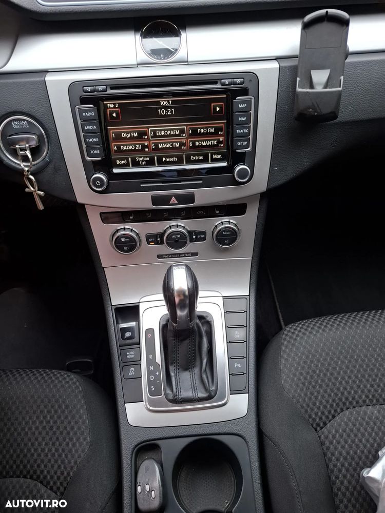 Volkswagen Passat 2.0 TDI Blue TDI DSG Comfortline - 8