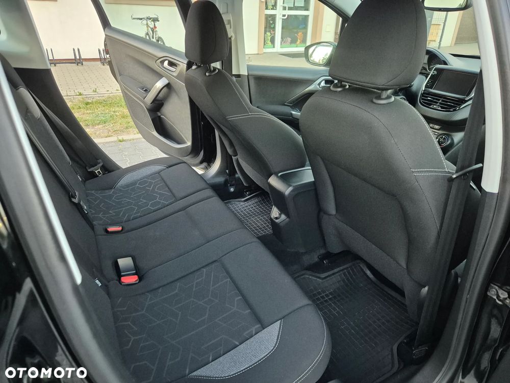 Peugeot 2008 1.2 Pure Tech Access - 10