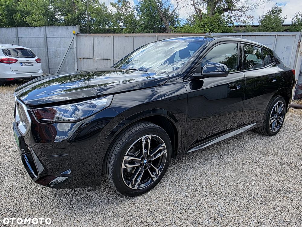 BMW iX2 eDrive20 66.5kWh M Sport - 3