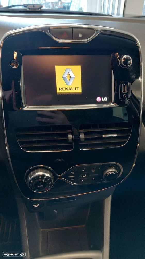 Renault Clio Sport Tourer 1.5 dCi Dynamique S - 21