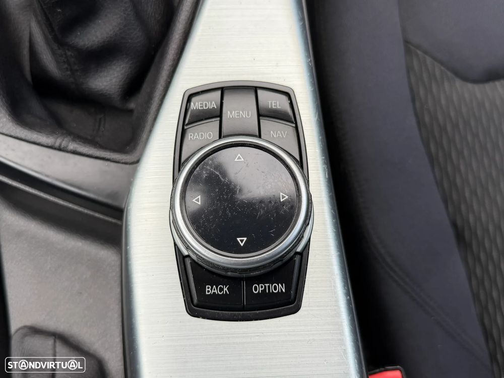 BMW 118 d Line Sport - 13