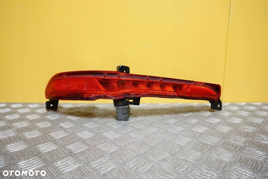 LINCOLN CORSAIR 2020 - LAMPA TYŁ LED LEWA W ZDERZAK USA - 1