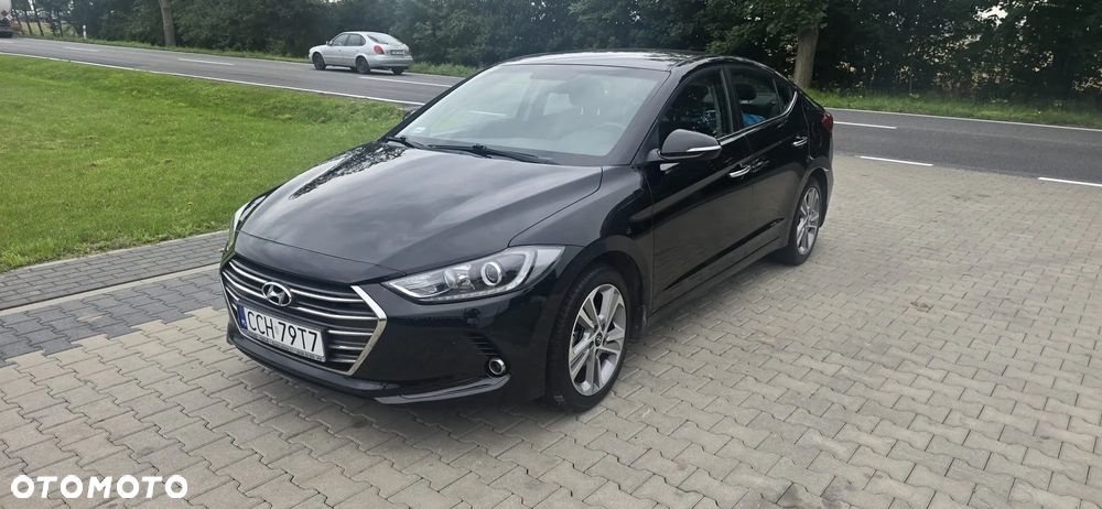 Hyundai Elantra 1.6 CRDi Comfort - 3