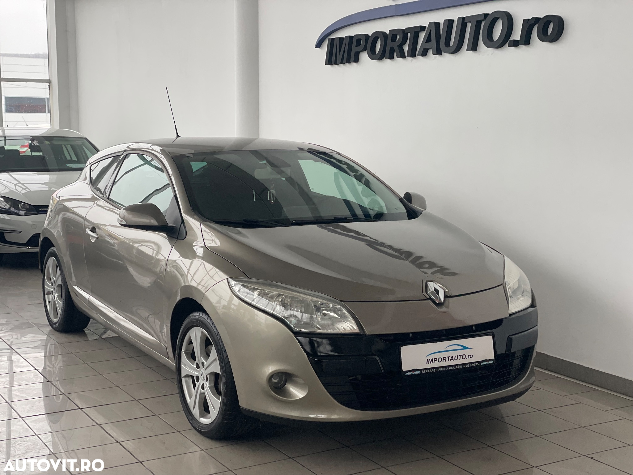 Renault Megane III Coupe 1.5 dCi Color Edition - 21