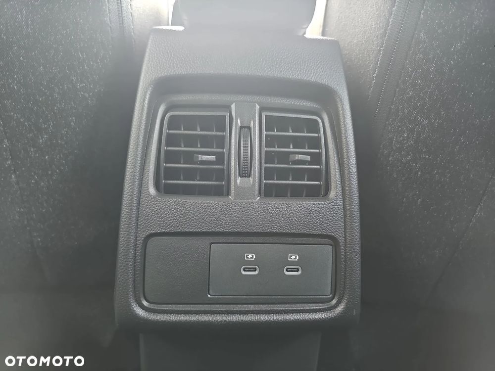 Renault Captur 1.2 TCe Techno - 25