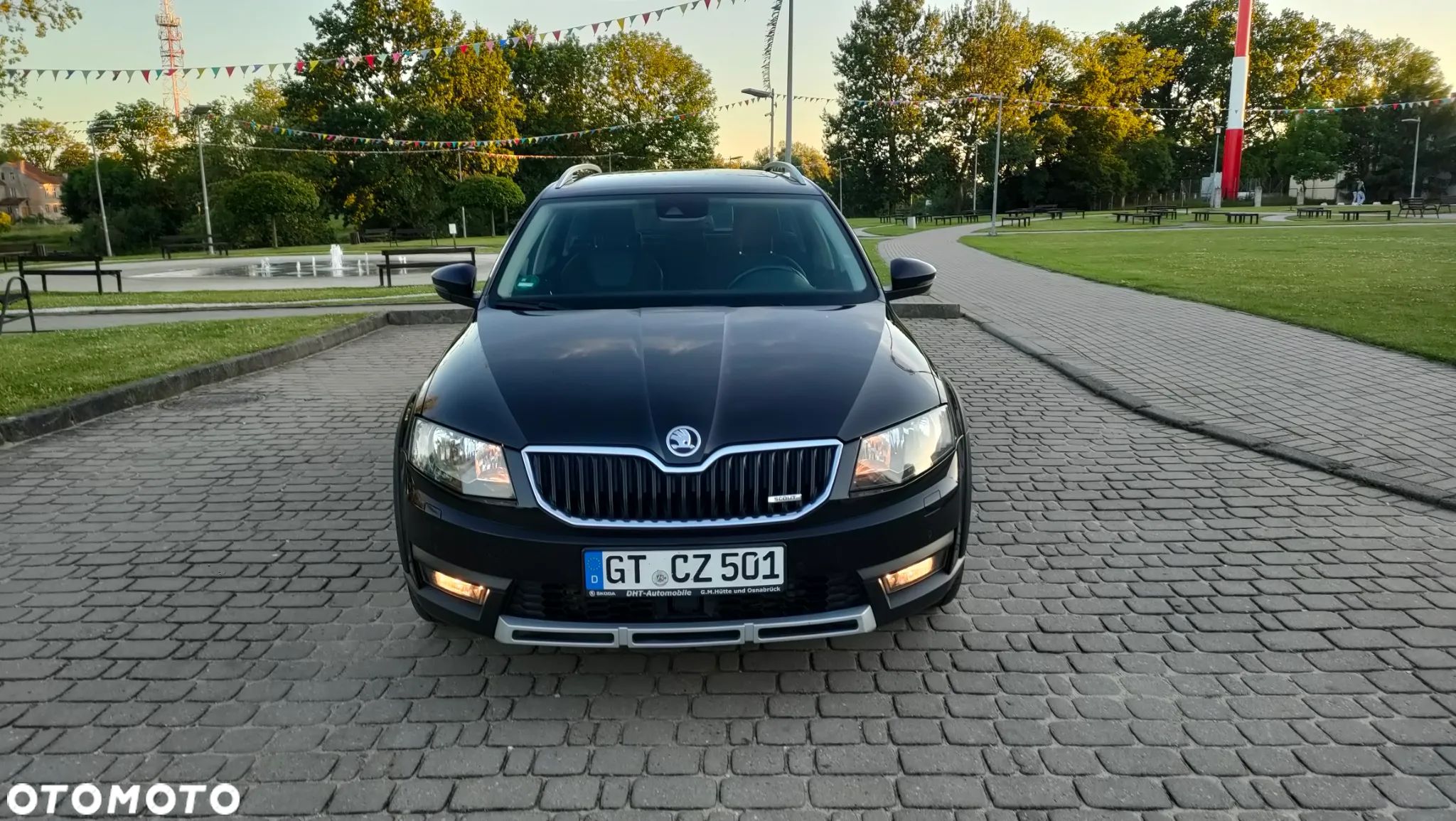 Skoda Octavia Scout 2.0 TDI 4x4 DSG - 1