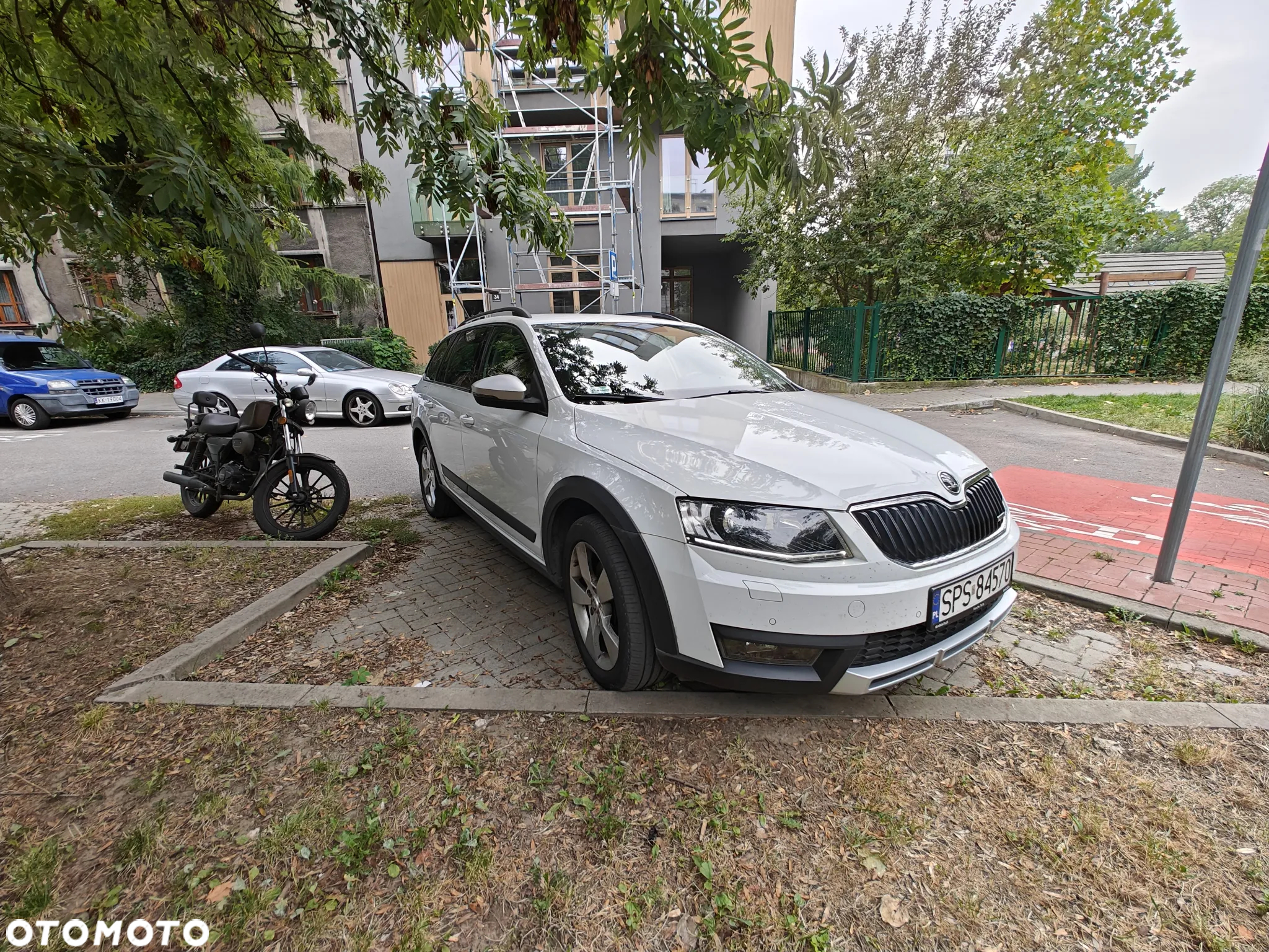 Skoda Octavia Scout 2.0 TDI 4x4 DSG - 2