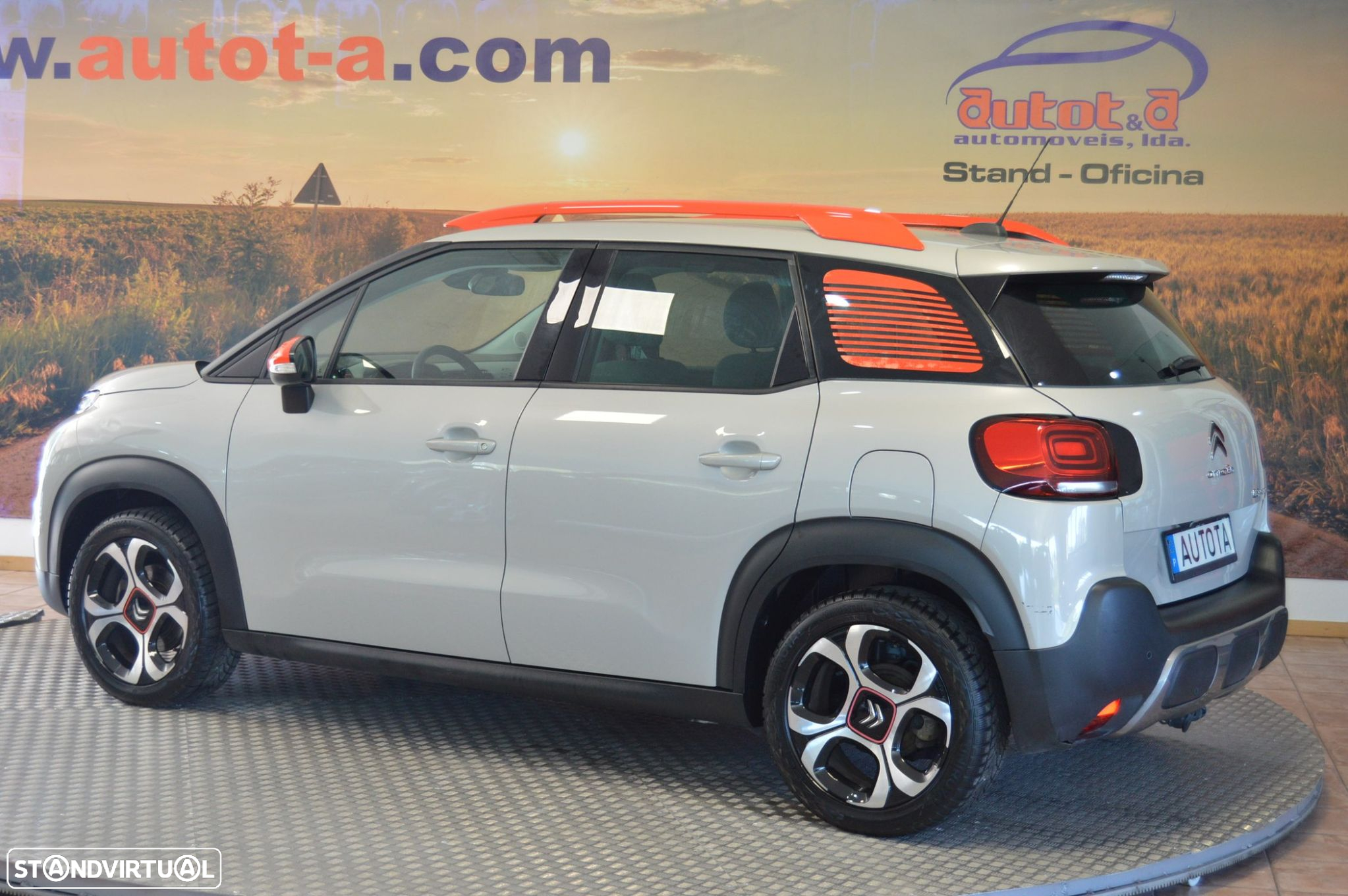 Citroën C3 Aircross 1.2 PureTech Shine - 3