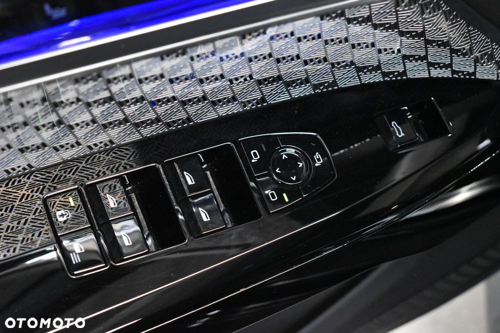 BMW Seria 7 - 8