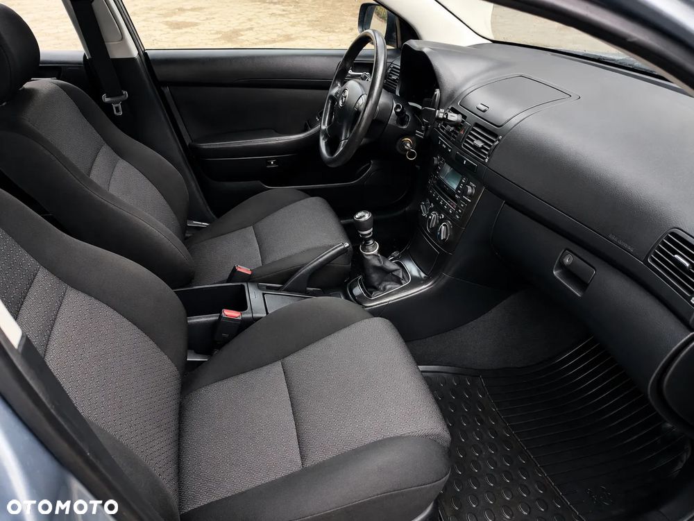 Toyota Avensis 2.0 D-4D Sol - 5