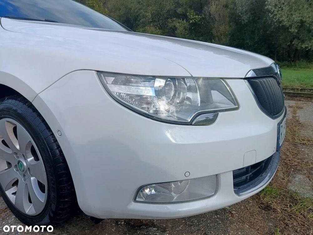 Skoda Superb 1.6 TDI GreenLine - 19