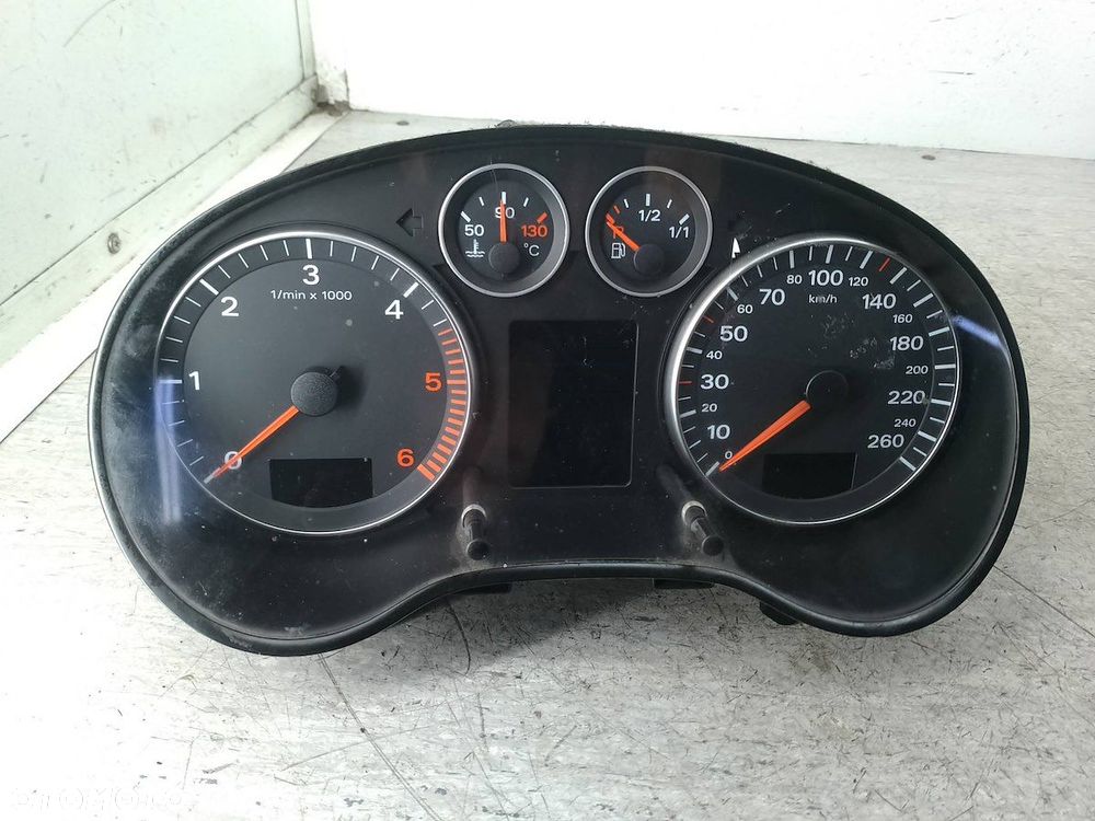 LICZNIK AUDI A3 ( 8P1 ) 8P0920930RX 2.0 TDI - 1