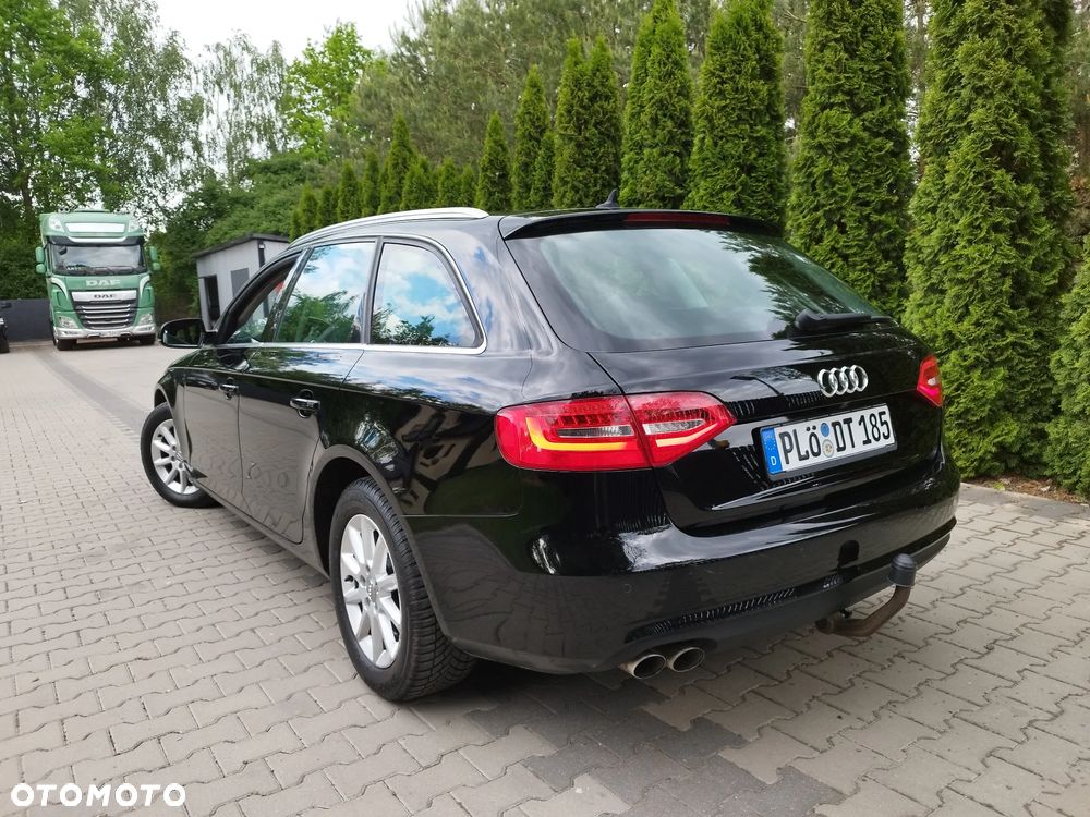 Audi A4 Avant 2.0 TDI DPF quattro S tronic S line Sportpaket - 4
