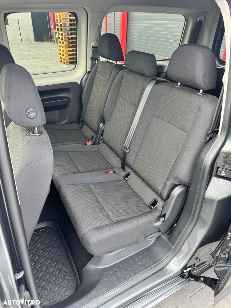 Volkswagen Caddy Maxi DSG - 8