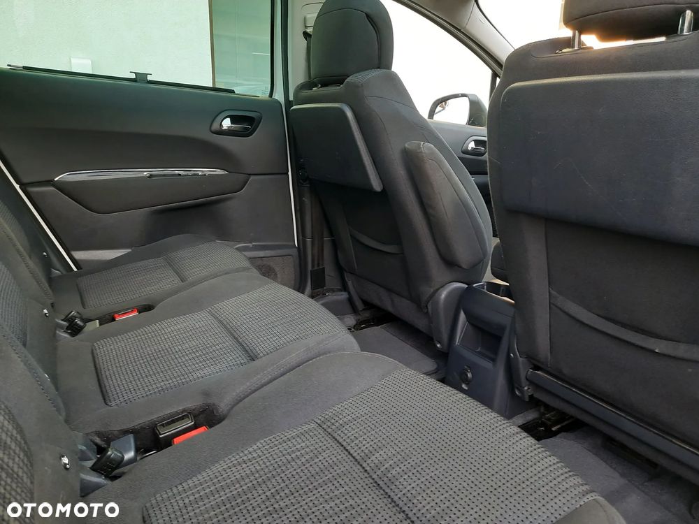 Peugeot 5008 HDI FAP 150 Style - 30