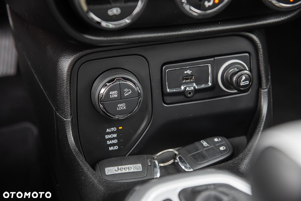 Jeep Renegade 2.0 MultiJet Active Drive Low Automatik Upland - 24