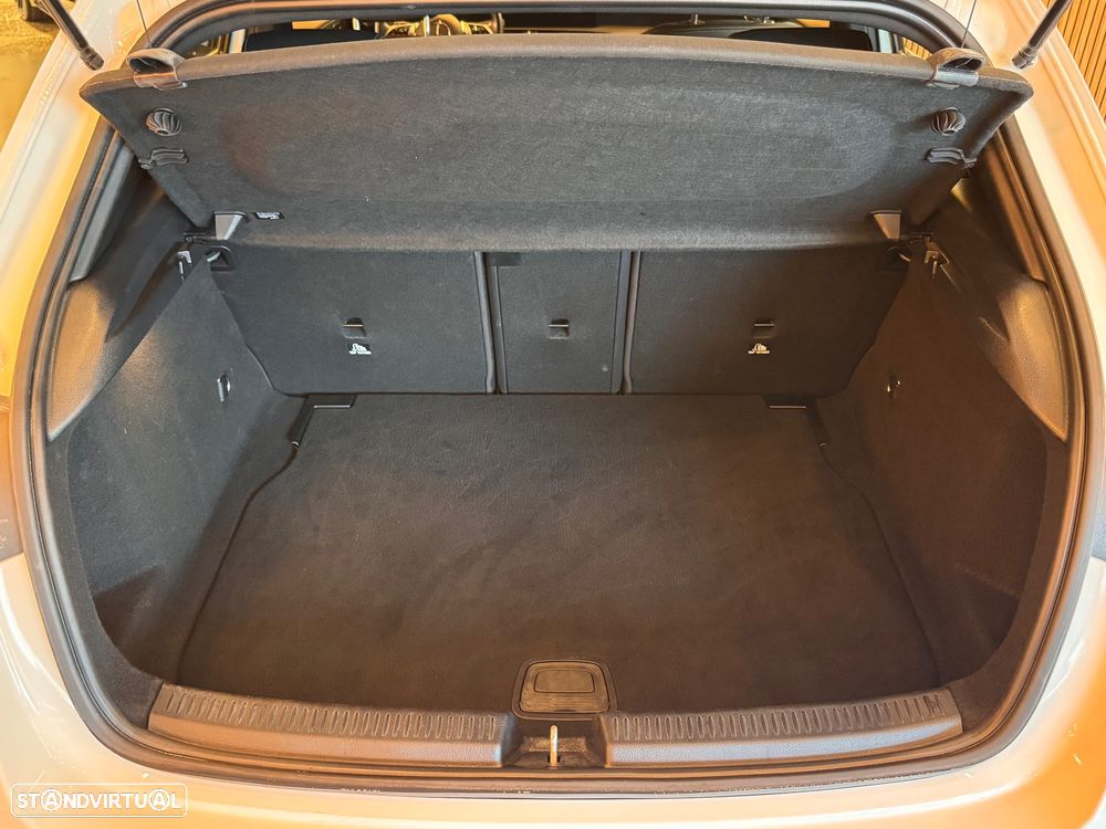 Mercedes-Benz A 200 Standard - 22