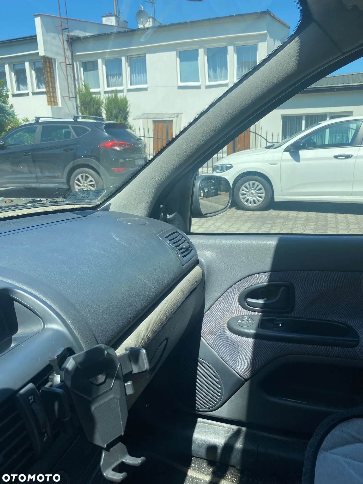 Renault Clio - 7