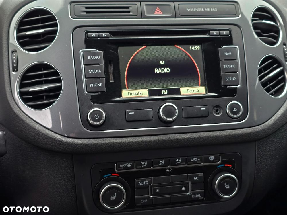 Volkswagen Tiguan 2.0 TDI DPF BlueMotion Technology Lounge Sport & Style - 6