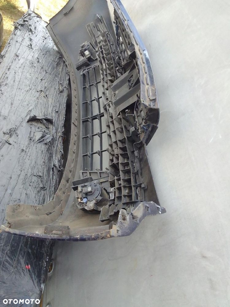 Zderzak Przód Atrapa Grill Renault Modus - 12