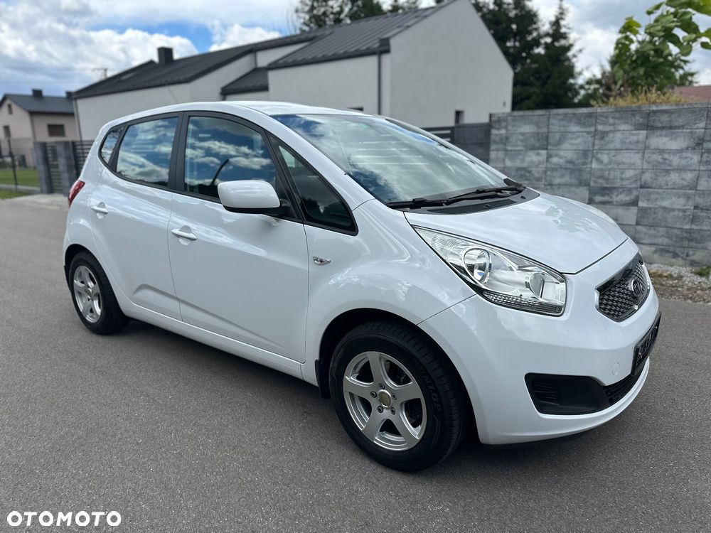 Kia Venga - 8