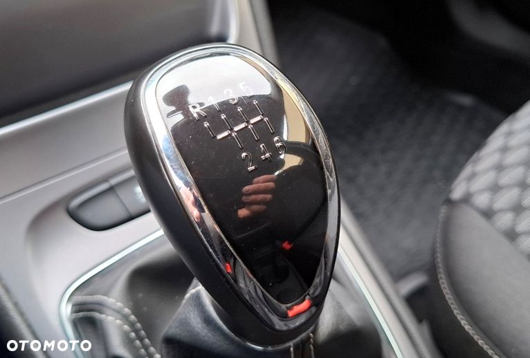 Opel Astra 1.4 T Elite - 25