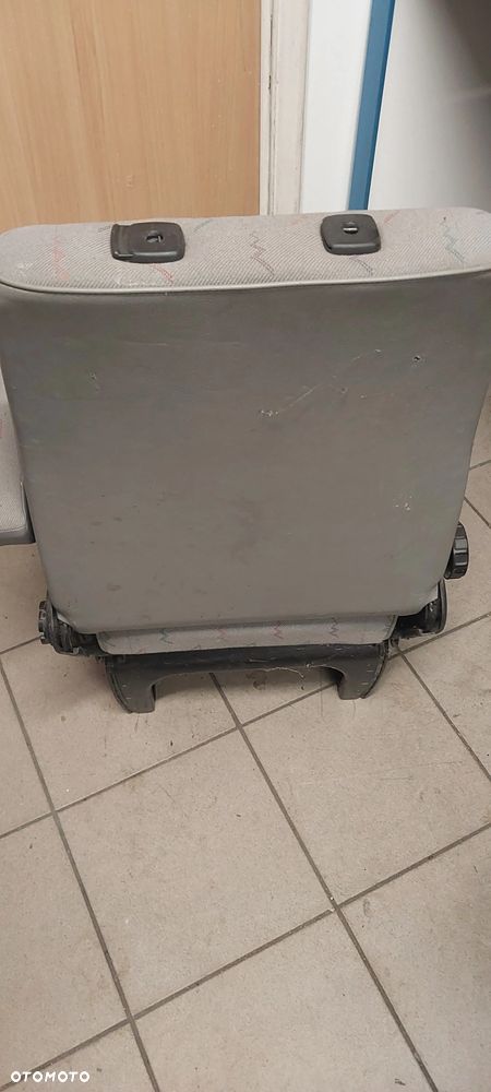 Fotel prawy vw t4 z podłokietnikiem i postawą - 3