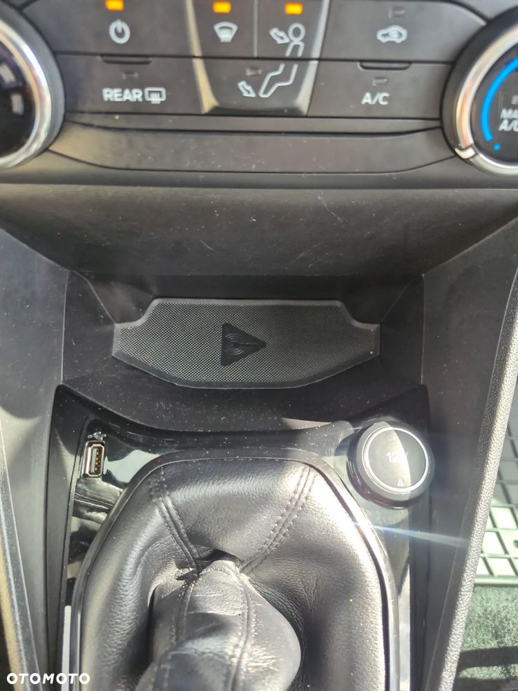 Ford Fiesta - 30