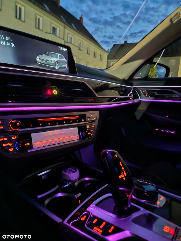 BMW Seria 7 750Li Edition Exclusive - 39