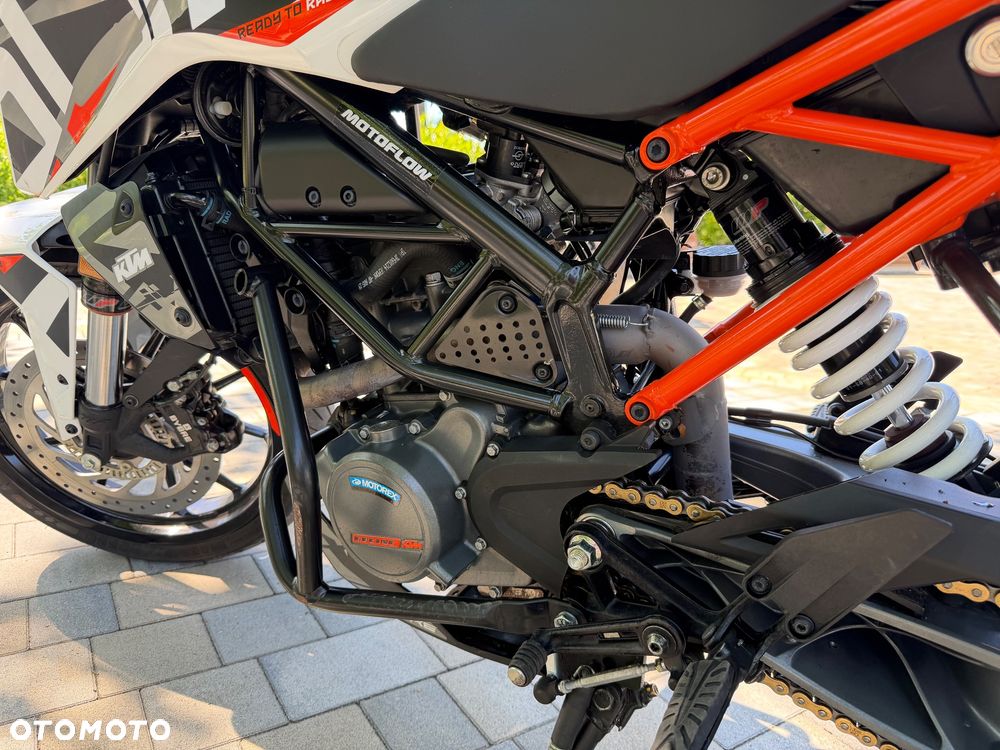 KTM Duke 125 - 10