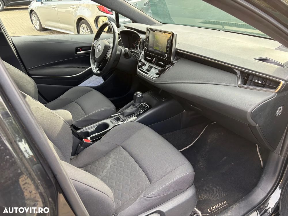 Toyota Corolla 1.8 HSD Business - 7