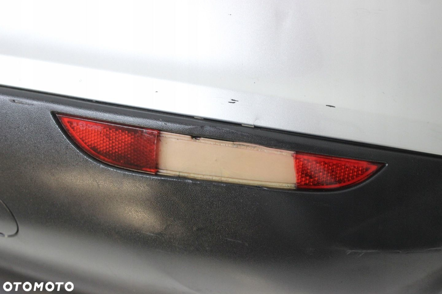 VW GOLF V 5 PLUS ZDERZAK TYŁ TYLNY LA7W - KOD LAKIERU - 10