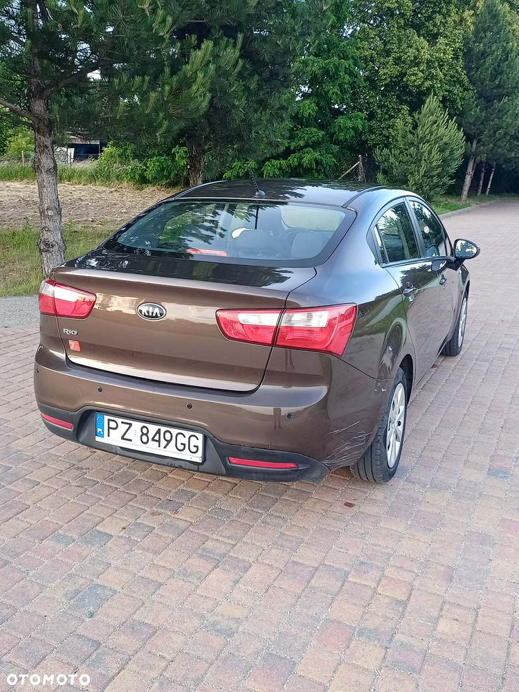 Kia Rio 1.2 M - 6